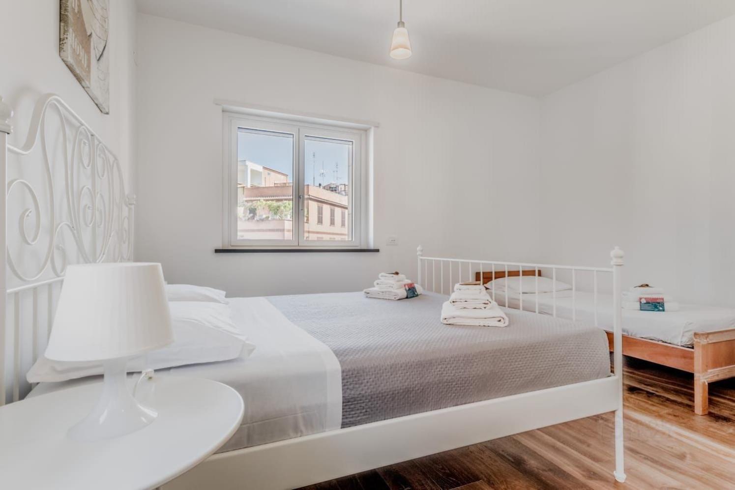Monteverde Sunny Apartment Roma Esterno foto